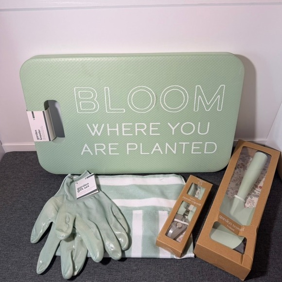 Other - 5pc Light Green Garden Tool Gift Set Kneeler Apron Gloves Trowel Pruner Bloom